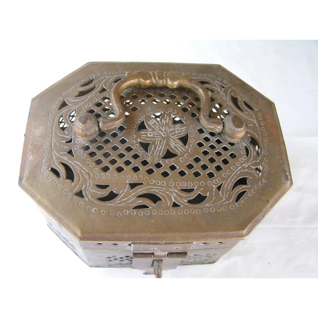Vintage Large Brass Cricket Box Made in India For Sale In Phoenix - Image 6 of 9