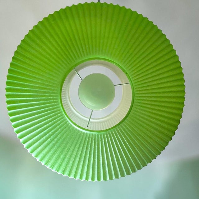 Green Large Vintage Space Age UFO Pendant Lamp in Green Acrylic, 1970s For Sale - Image 8 of 18
