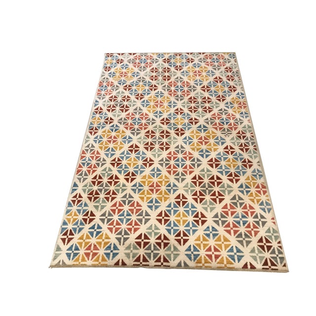 Vintage Handmade Woolen Rug, in Flawless conditions. Designed 1980 to 1989