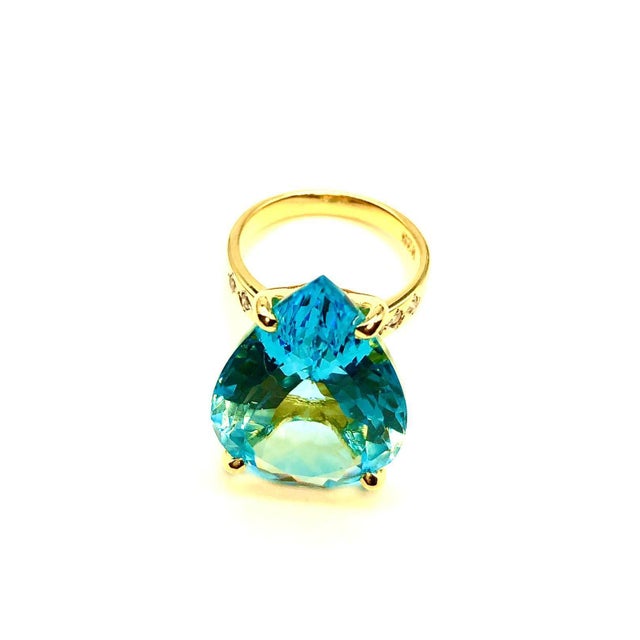 Bochic "Capri" Vintage Blue Topaz & Diamond RIng Set In 18K Gold & Silver For Sale In New York - Image 6 of 18