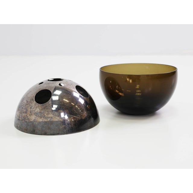 Brutalist Italian Space Age Silver-Plated Ball Vase in the style of Gio Ponti, 1968 For Sale - Image 3 of 5