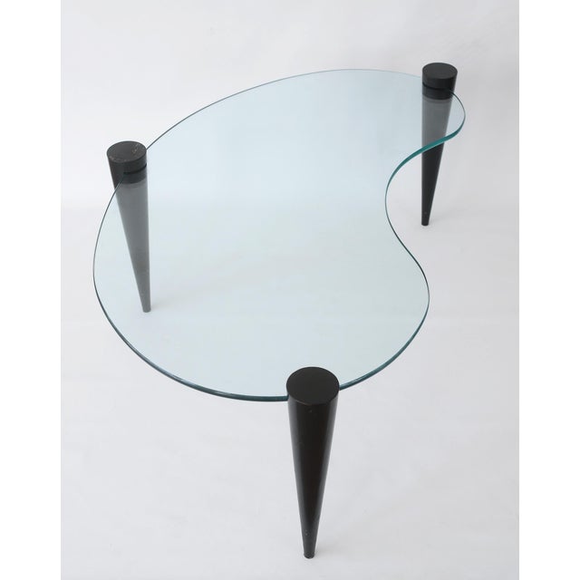 1950s Mid Century Modern Kidney Shaped Glass Coffee Table With Cone Legs For Sale - Image 5 of 17
