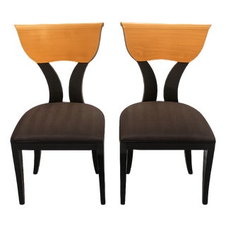 1990s Pair of Sculptural Curved-Back Dining Chairs, Two-Tone Wood & Black Lacquer Attributed to Pietro Costantini For Sale