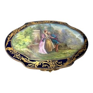 19th Century French Sevres Blue Porcelain Box With Romantic Gallant Scene For Sale