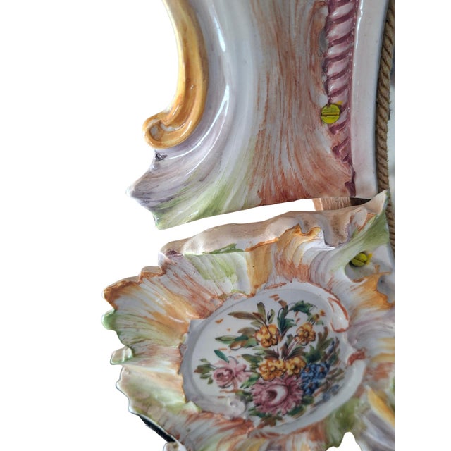 White Art Mirror in Polychrome Ceramic by Maria Pegoraro for Riccardo Capuzzo Bassano, 1950 For Sale - Image 8 of 18