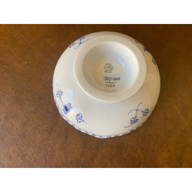 White 1970s Royal Copenhagen Blue Fluted Full Lace Footed Bowl 1023 For Sale - Image 8 of 8