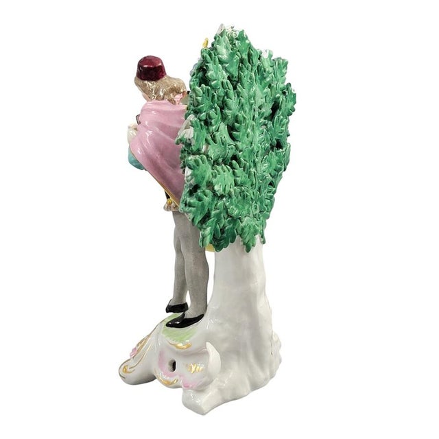 Chelsea Style Porcelain Figure of Actor with Mask from Edmé Samson Paris, 1860-1880 For Sale - Image 3 of 13