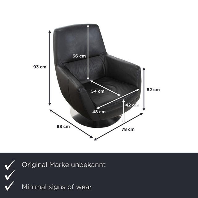 This armchair impresses with its striking silhouette: The high backrest flows smoothly into the compact armrest, giving...