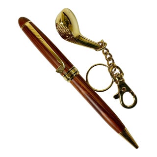 1980s Americana Boho Chic Golf Club Themed Wood Pen and Key Chain Boxed Set For Sale