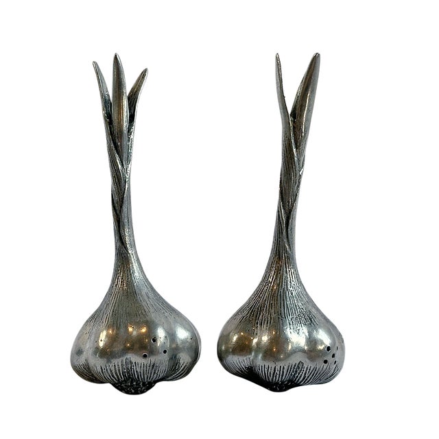 Vintage Silver Plate Garlic Bulb Salt & Pepper Shakers – A Pair For Sale In Houston - Image 6 of 9