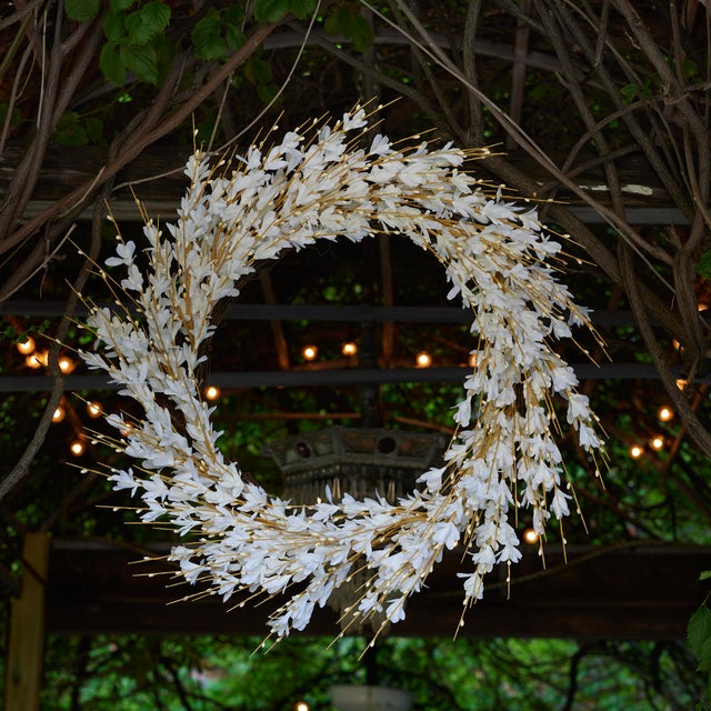 Kenneth Ludwig Chicago Blossom Floral Wreath 25"D For Sale - Image 4 of 4
