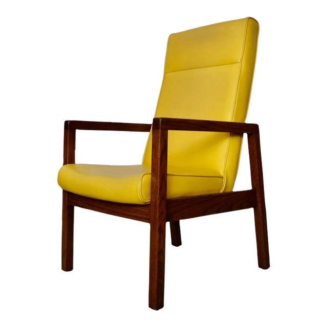 1960's Mid-Century Modern Lounge Chair For Sale