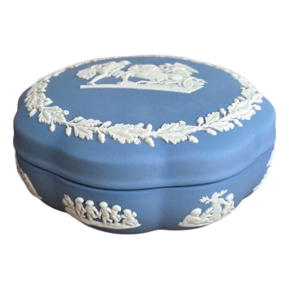 Vintage 1970 Wedgwood Made in England Blue Jasperware Round Trinket Box For Sale