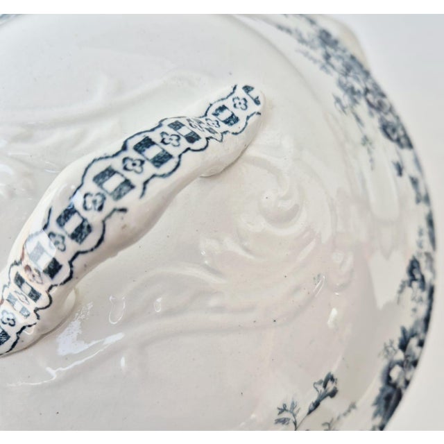 Antique Marie Louise Tureen from Saint Amand France, 1900s For Sale - Image 4 of 7