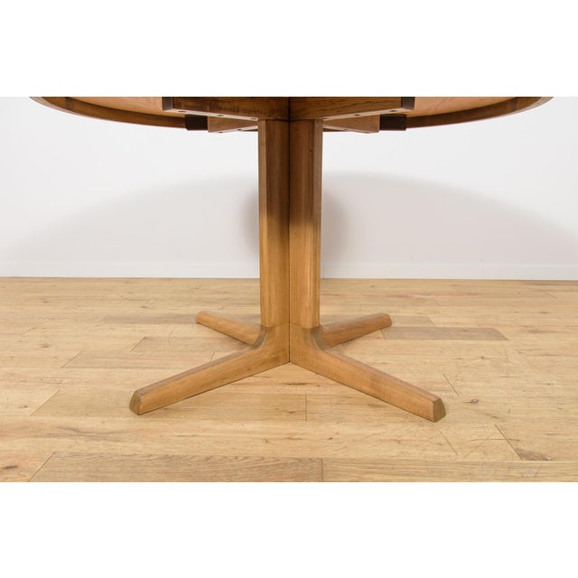Mid-Century Round Extendable Oak Dining Table by Farstrup Møbler, Denmark, 1970s For Sale - Image 16 of 18