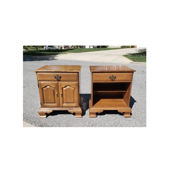 1970s Ethan Allen Heirloom Maple Bedside Tables Nightstands, a Pair