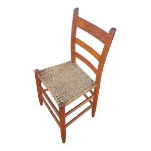 Late 19th Century Primitive Shaker Maple Farmhouse Ladder Back Rush Accent Chair