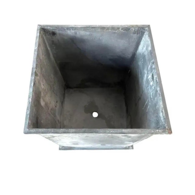 Metal Pair of Neoclassical Metal Planters For Sale - Image 7 of 8
