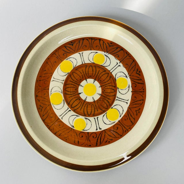 Mid-Century Modern Vintage 70s Mid-Century Modern Topaz Japanese Sunburst Stoneware Dinner Plates- Set of 4 For Sale - Image 3 of 13