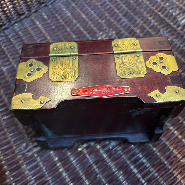 Chinese Chinoiserie Rosewood Box For Sale - Image 3 of 3