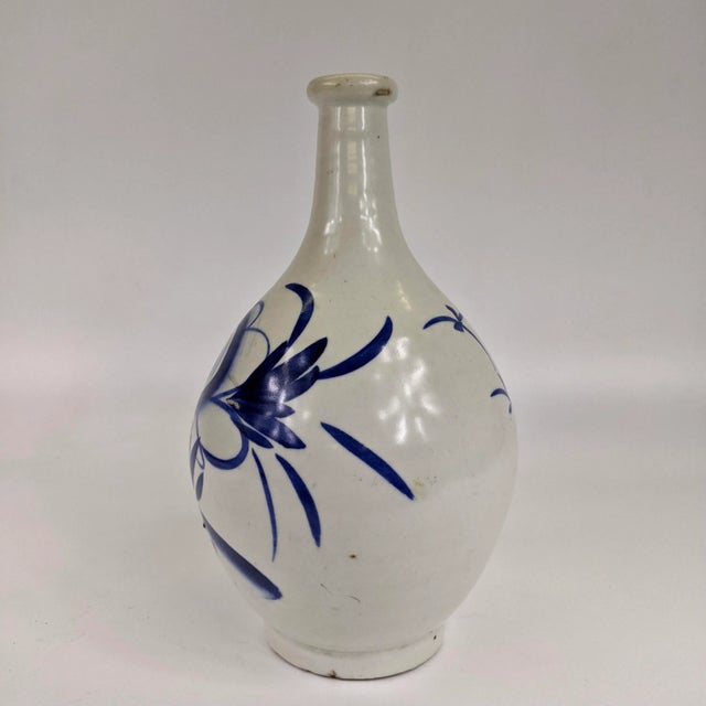 Chinese 1920s Korean Blue and White Porcelain Wine Jar For Sale - Image 3 of 6