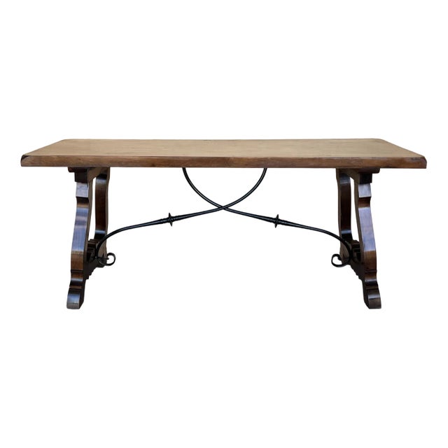 19th Century Dining Table in Walnut with Lyre Legs and Heavy Top, Spain, 1890s For Sale