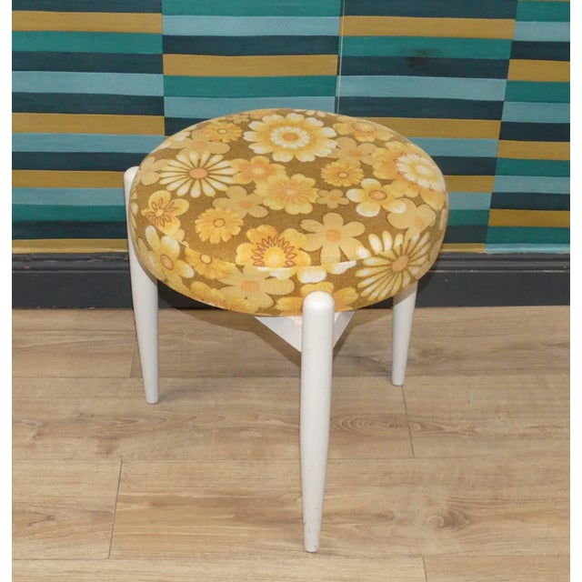 Round Stool with Removable Flower Power Upholstered Seat, 1970s For Sale - Image 9 of 9