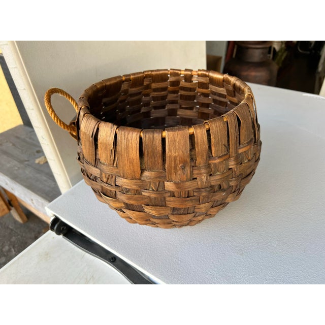 Mid-Century Modern Mid 20th Century Mid Century Round Bentwood Basket Handmade in Italy For Sale - Image 3 of 6