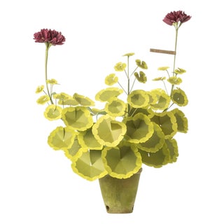 The Green Vase Geranium Plant in Burgundy For Sale