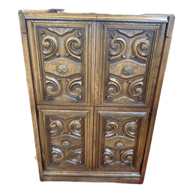1970’s Lane Mediterranean Carved Rolling Dry Bar Cabinet With Expandable Leaves For Sale