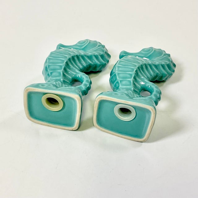 1970s Vintage Boho Chic Coastal Hollywood Regency Seahorse Salt & Pepper Shakers - A Pair. For Sale - Image 10 of 10