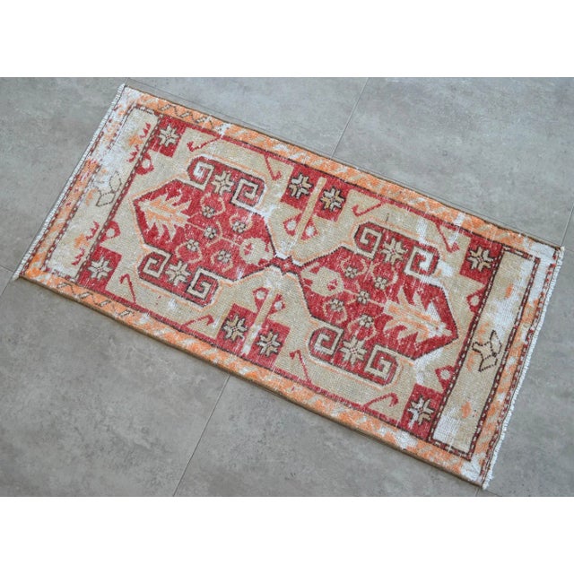 1970s Hand Knotted Door Mat, Entryway Rug, Bath Mat, Kitchen Decor, Small Rug, Turkish Rug - 1′7″ × 3′3″ For Sale - Image 5 of 5