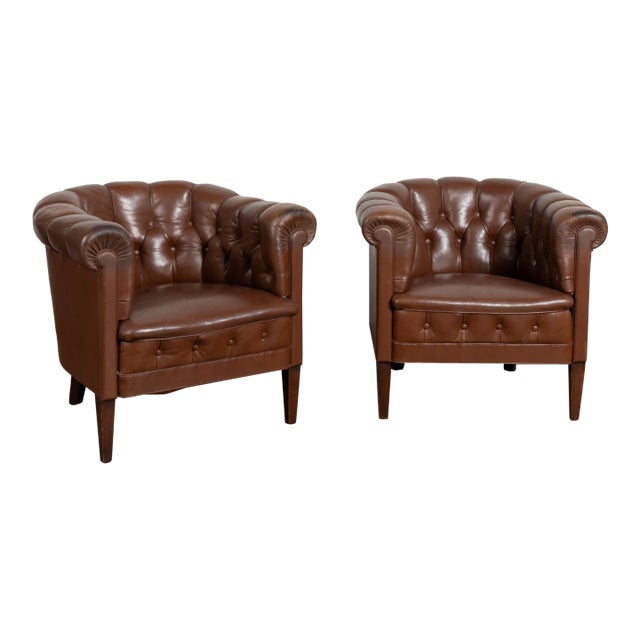 Pair of Vintage Brown Leather Barrel Back Club Chairs For Sale