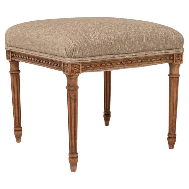 1900s French Louis XVI Upholstered Stool with Carved Legs For Sale - Image 9 of 18