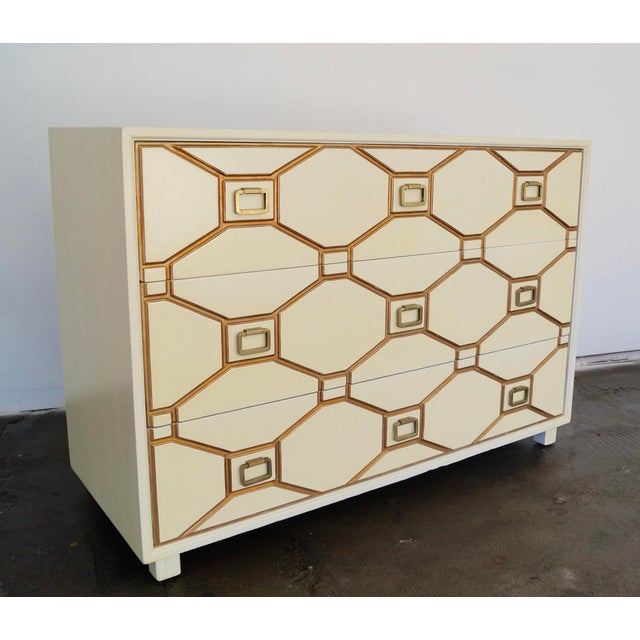 1940s Mid-Century Hollywood Regency Dresser by Dorothy Draper for Henredon For Sale - Image 5 of 11