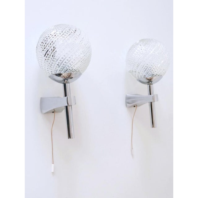 Metal Mid-Century Modern Textured Glass Wall Lamps, 1970s, Set of 2 For Sale - Image 7 of 17