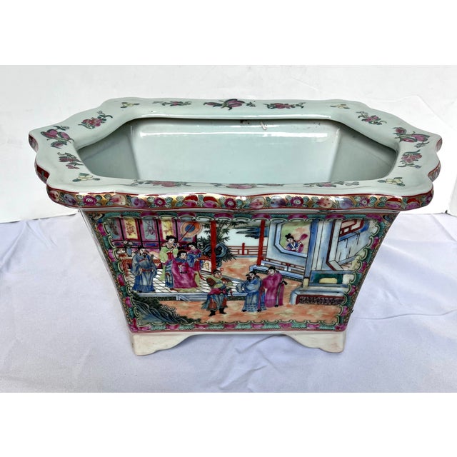 Vintage Chinese Rose Famille Hexagonal Footed Jardiniere For Sale In Dallas - Image 6 of 18