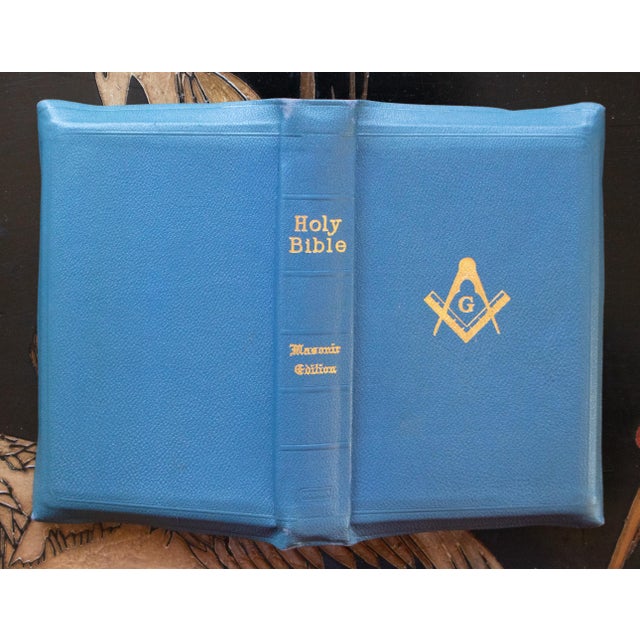 C. 1930-1940s Masonic Edition of the Holy Bible in Original Box, Windsor Lodge, Embossed Sealed, Numbered and Signed For Sale - Image 18 of 18