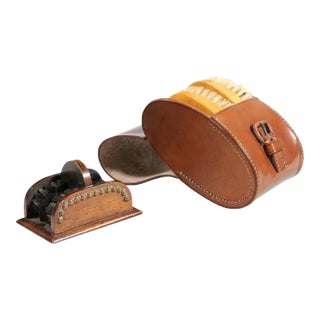 English 19th Century Victorian Shoe Care Set with Original Leather Case - 4 Pieces For Sale