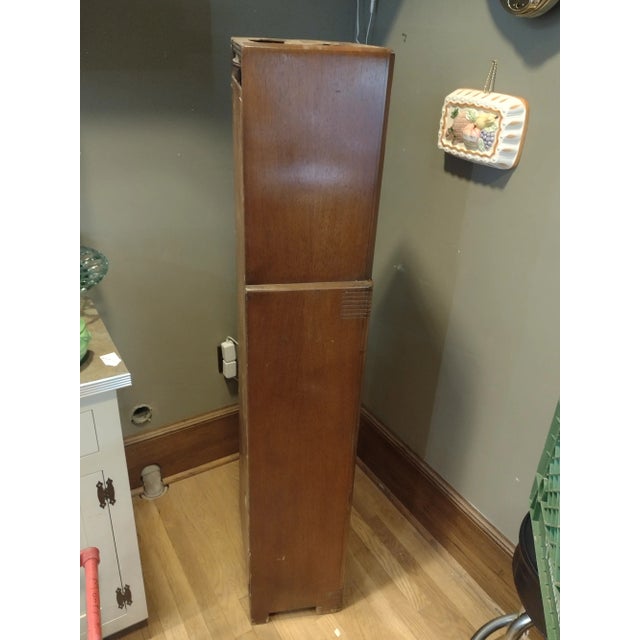 Wood Mid 20th Century Art Deco Westinghouse 'Columaire' Clock Radio For Sale - Image 7 of 7