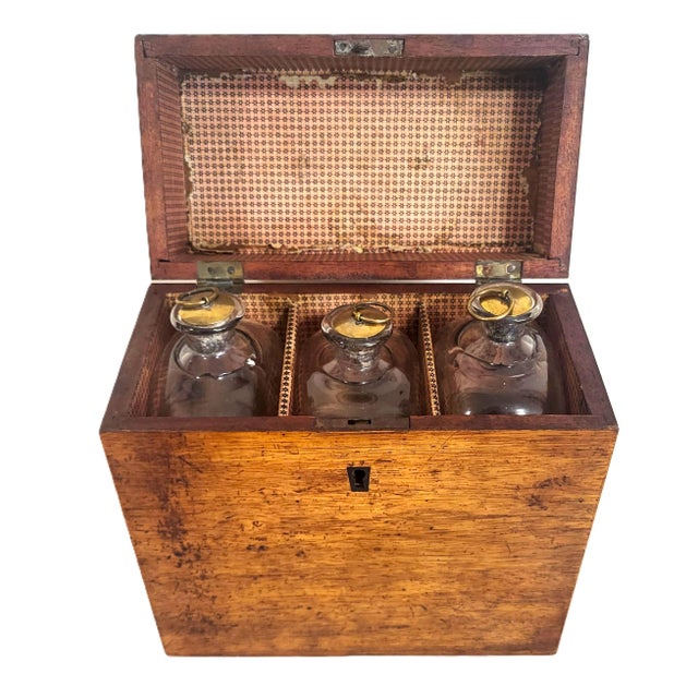 From a great Rye New York collection, we have a great pleasure to offer you this Antique English 19th Century Gentleman's...