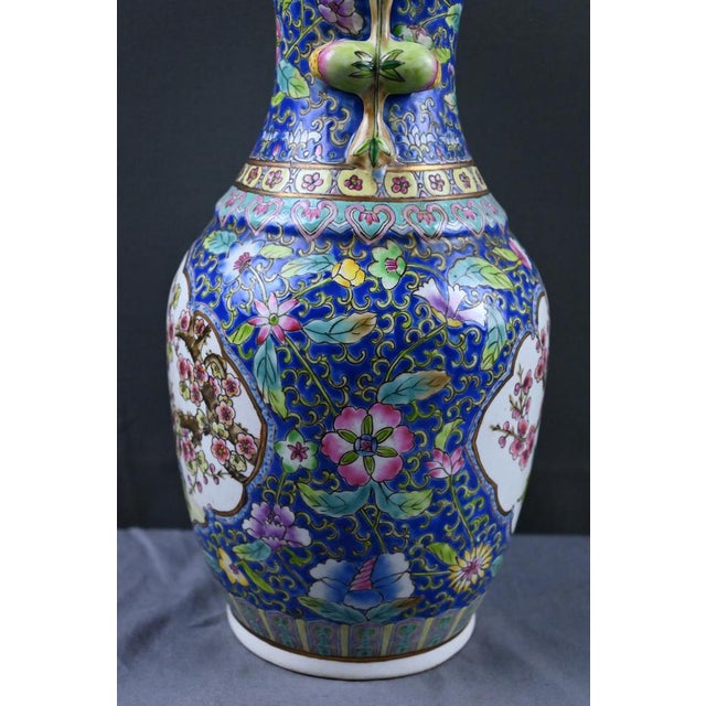Qing Dynasty Polychrome Porcelain Vase, China, Early 20th Century For Sale - Image 11 of 17