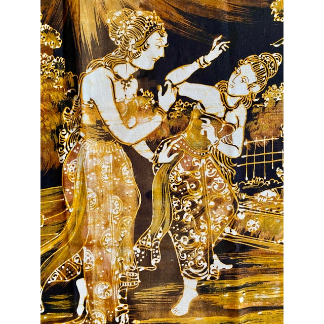 This stunning vintage piece would be perfect framed as a wall hanging. It is made from a lightweight woven fabric (likely...