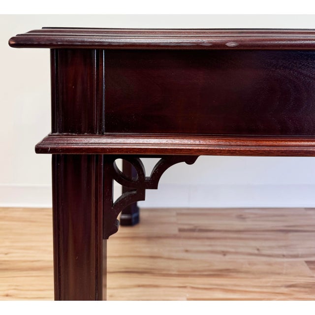 Wood Vintage Chippendale Style Sligh-Lowry Leather Top Mahogany Executive Desk For Sale - Image 7 of 12