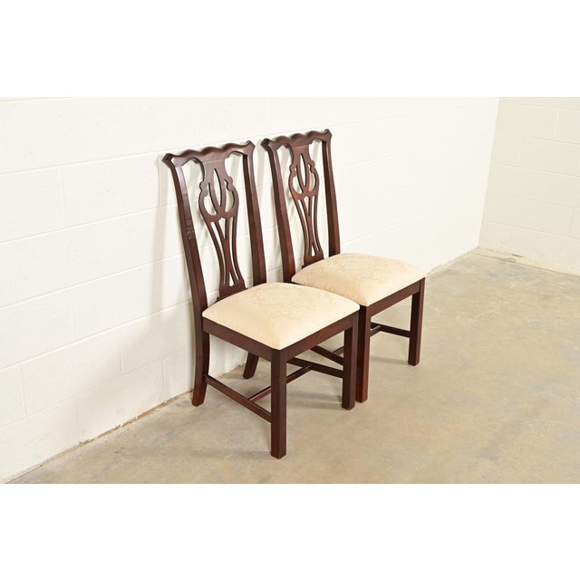 Thomasville Thomasville Georgian Carved Mahogany Side Chairs or Dining Chairs, Pair For Sale - Image 4 of 13