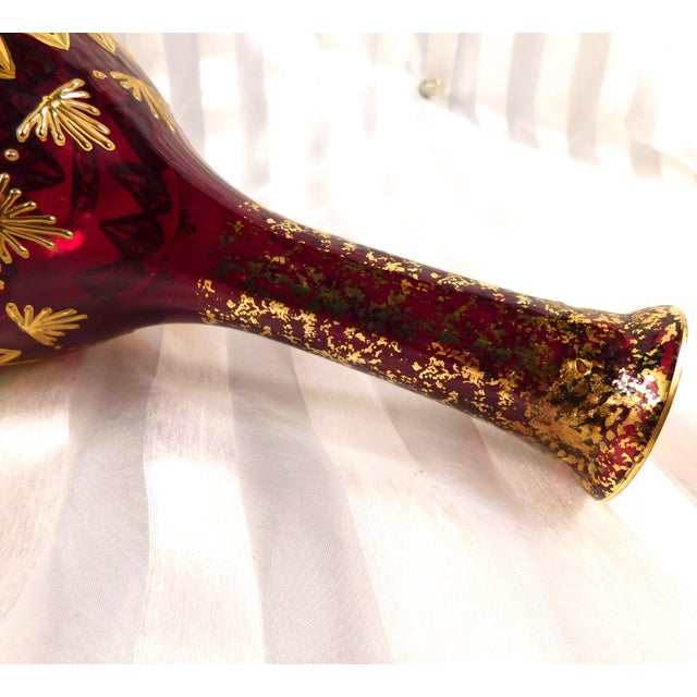 Glass 1950s Red Decanter With Gold Trim and Six Matching Glasses For Sale - Image 7 of 10