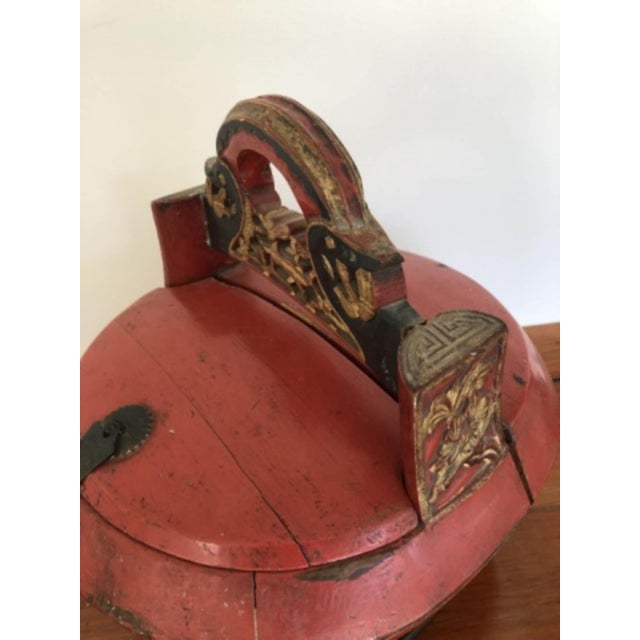 19th Century 19th Century Antique Chinese Red Lacquered Lunch Box For Sale - Image 5 of 5