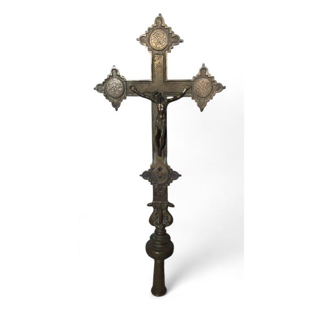17th Century Italian Processional Cross in Bronze For Sale - Image 6 of 16