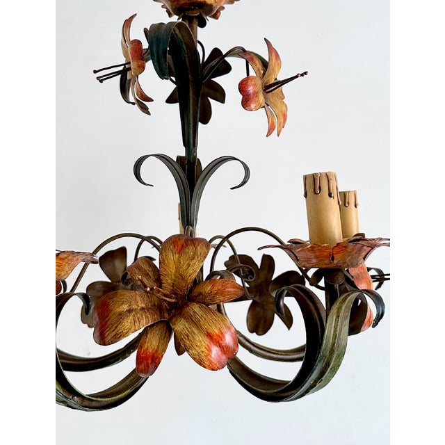 Vintage Italian Florentine Hand-Painted Tole Floral 5-Light Chandelier, 1940s For Sale - Image 6 of 18