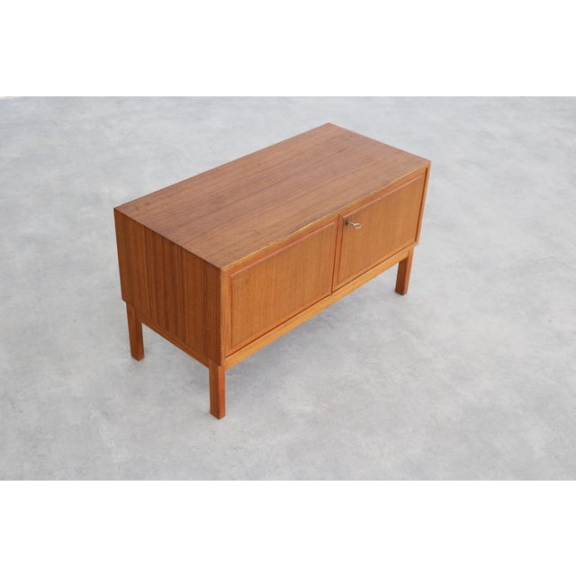 Small Vintage TV Cabinet in Teak, Sweden, 1960s For Sale - Image 6 of 7